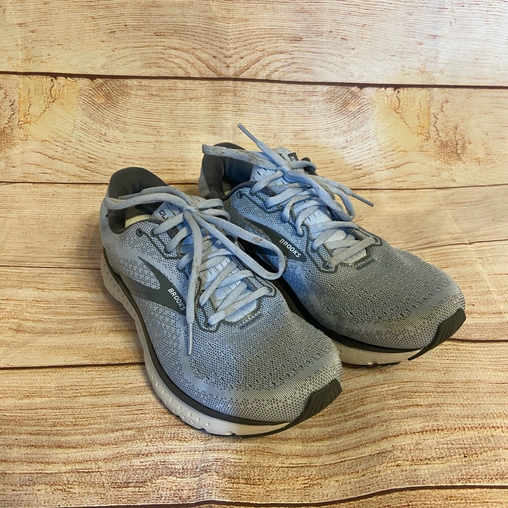 Women’s Brooks Glycerin 18 Running Shoes size 8.5 D wide